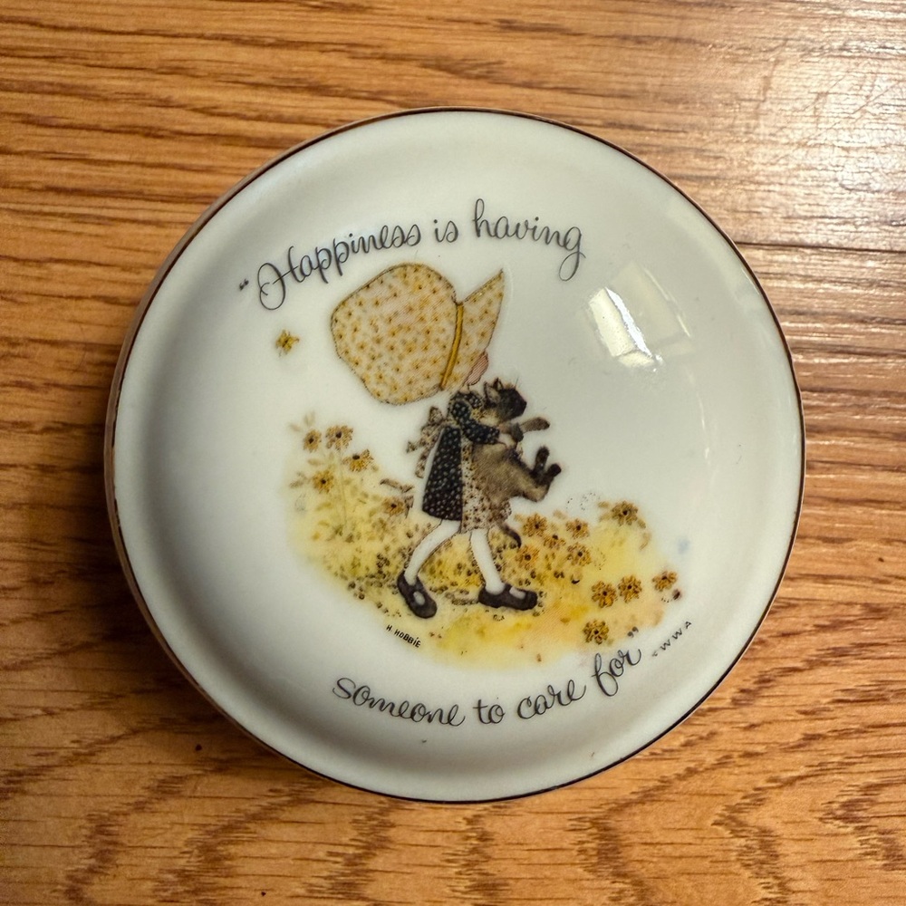 Vintage Holly Hobbie Trinket Box & Lid Genuine Porcelain 2.5x3.5"